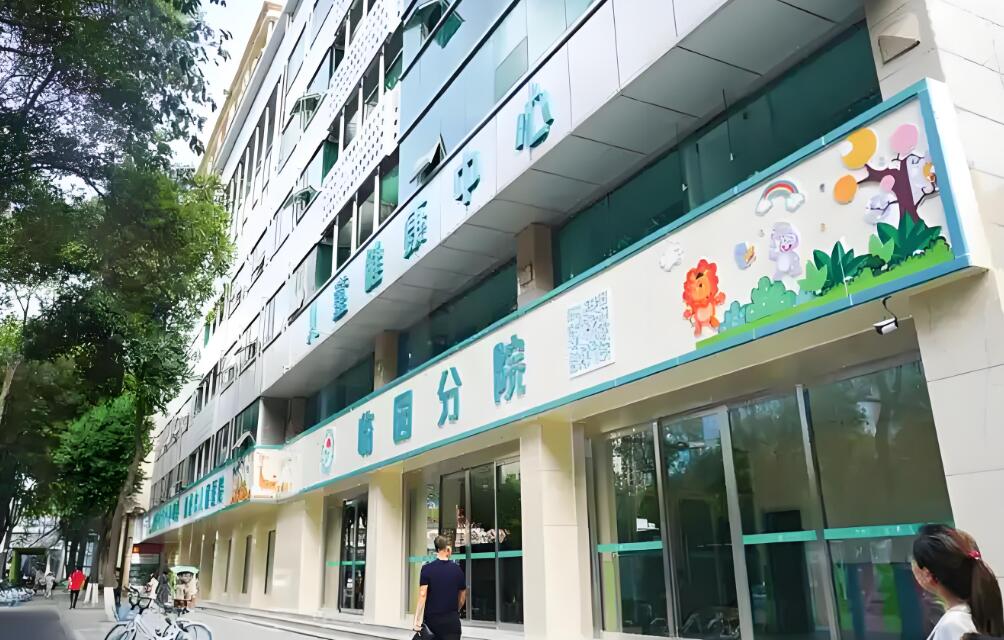 Sichuan Mianyang Maternal and Child Health Hospital installs GOTS elevator